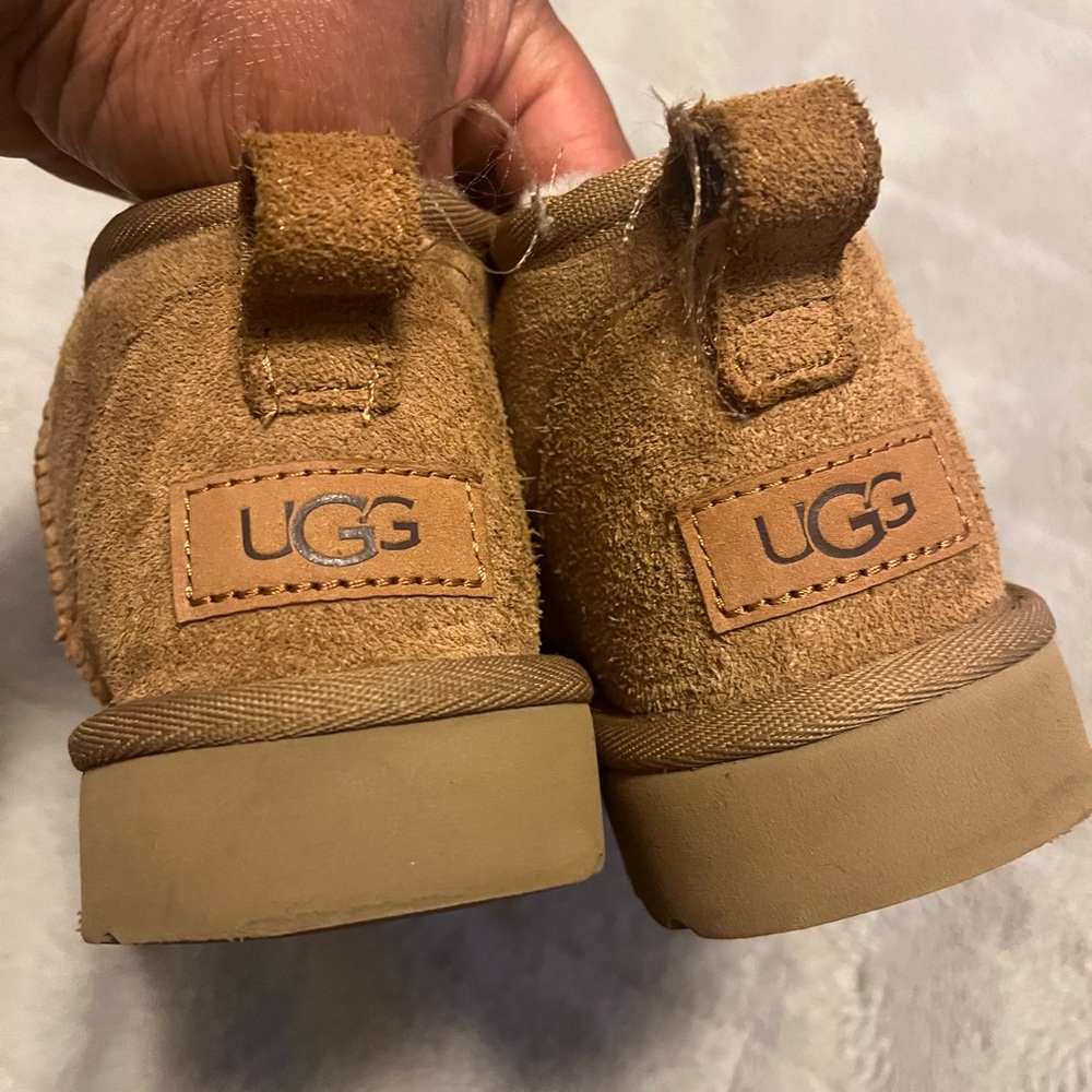 Used Uggs. Size W 6